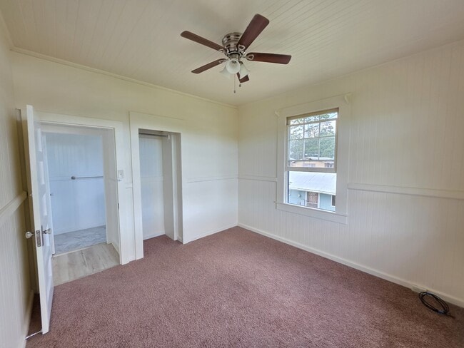 Building Photo - 418A Kukuau St