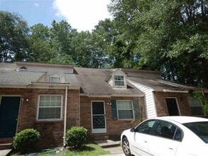 Building Photo - 2359 Parrot Ln