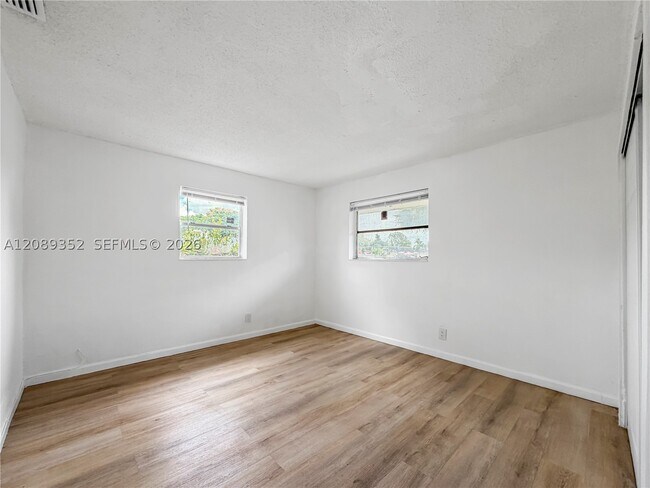 Building Photo - 1725 NW 54th Terrace