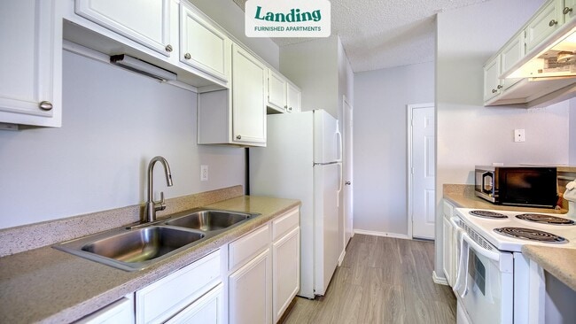 Building Photo - 2950 Mustang Dr