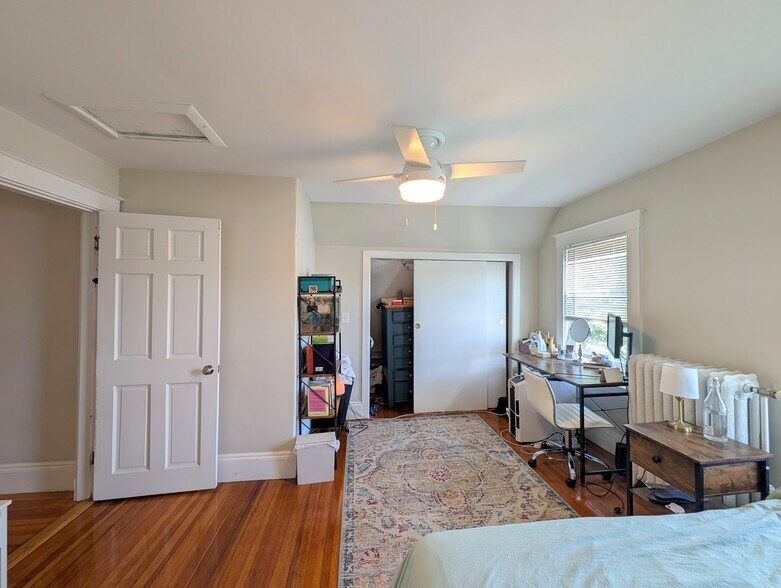 Building Photo - 42 Lowden Ave