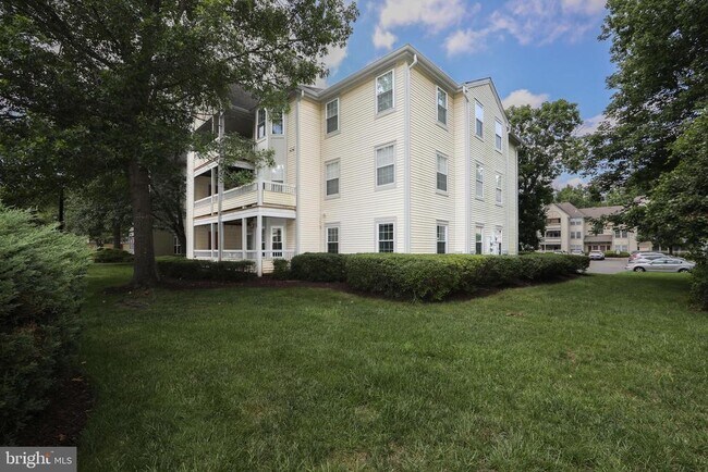 Building Photo - 115 Cascade Ct