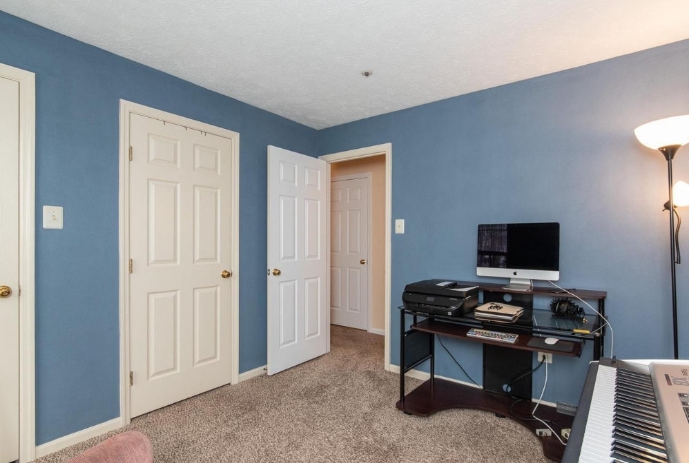 bedroom 2 - 1002 Markham Ct