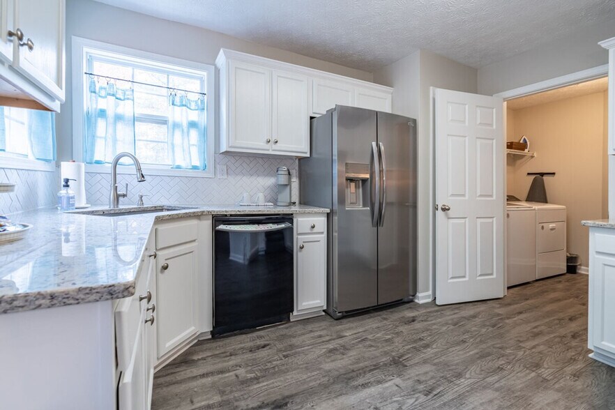Building Photo - 29 Kingston Pointe Dr