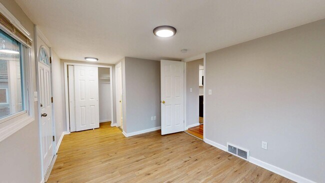 Building Photo - Maple Heights Area - 3 Bedroom Single Family Home