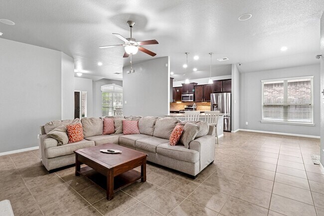 Building Photo - 21396 Timber Lodge Ln