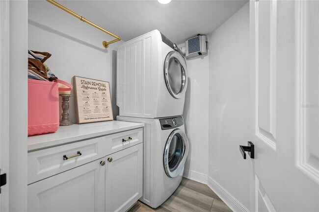 Building Photo - 6372 Palma Del Mar Blvd S