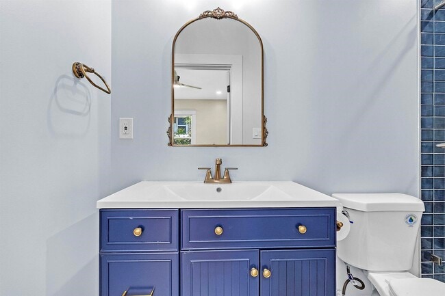 Building Photo - 2245 Monroe Ave