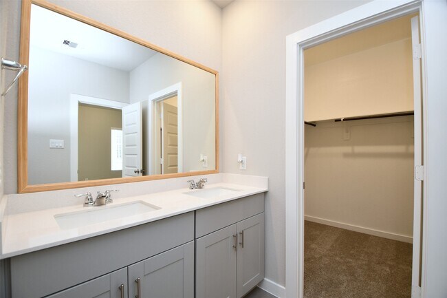 Building Photo - 4212 Lyons Fall Ln