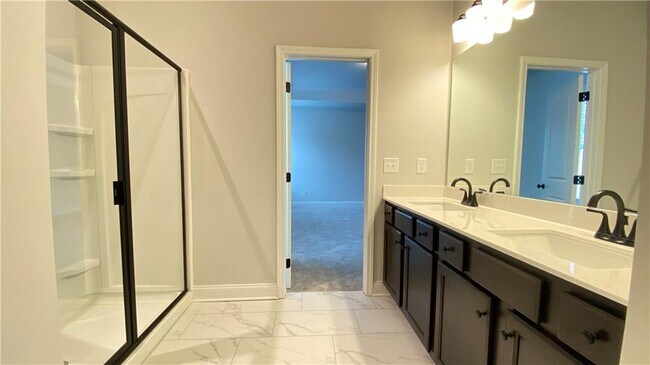 Building Photo - 4591 Silver Oak Dr SW