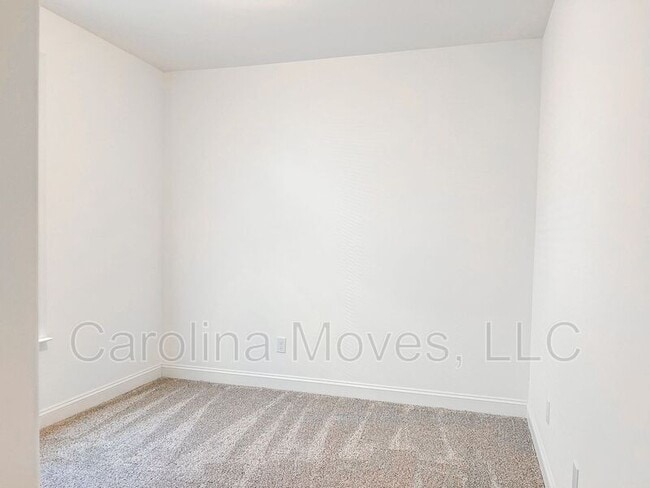 Building Photo - 116 Forest Ridge Way