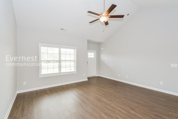 Building Photo - 1408 Pipeline Ave