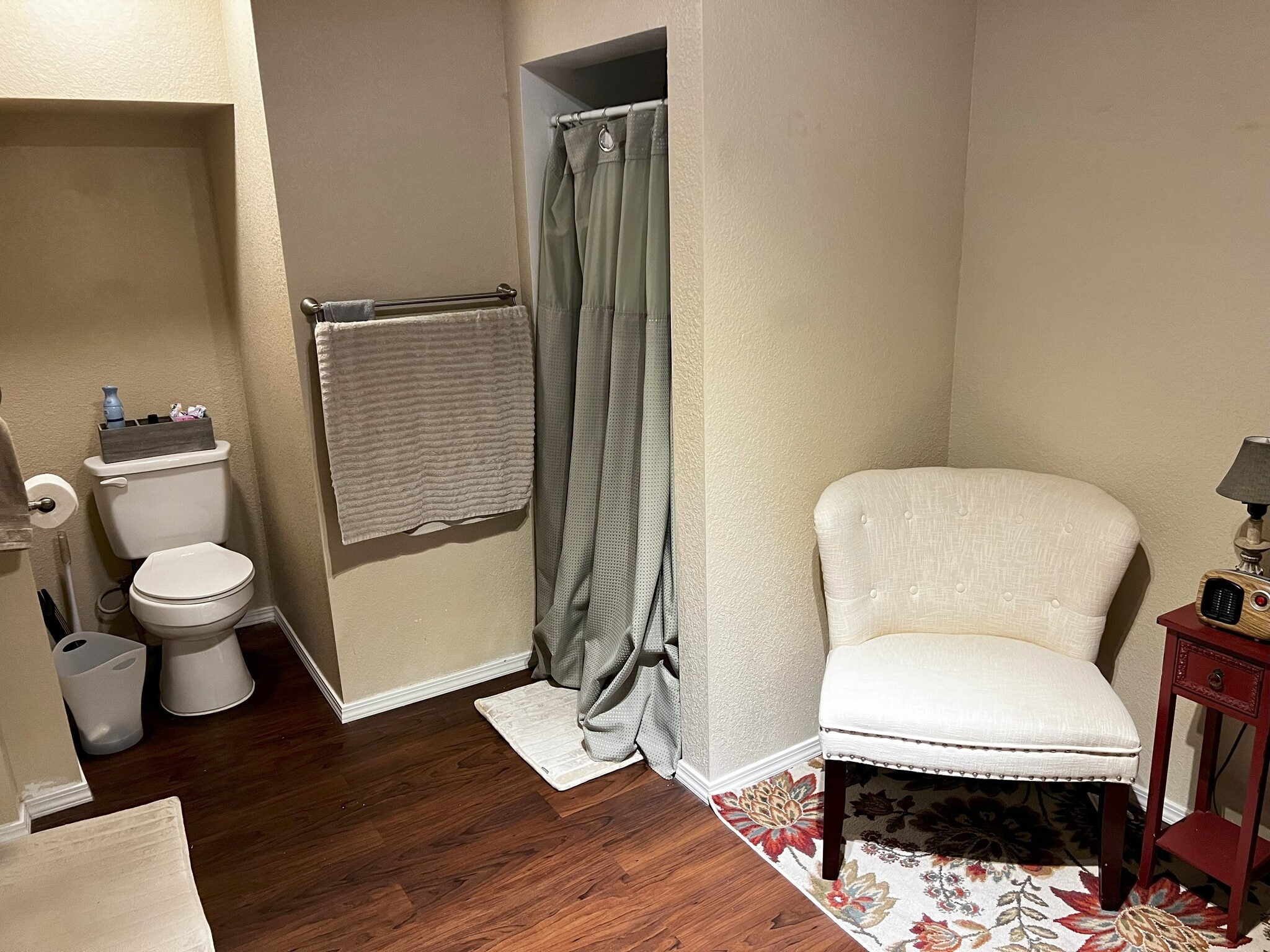 Bathroom Shower - 1301 E US Highway 24
