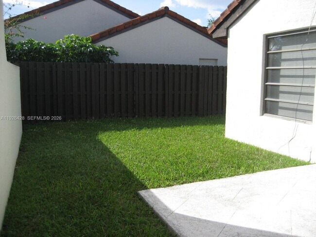 Building Photo - 9044 SW 112th Ct
