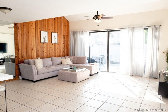 Building Photo - 13350 SW 91st Terrace