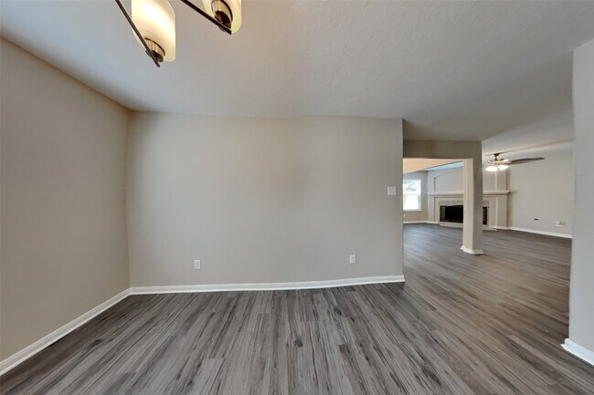 Building Photo - 20203 Stonegrove Ct