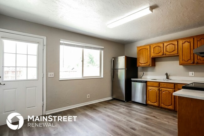 Building Photo - 5161 Xanadu St
