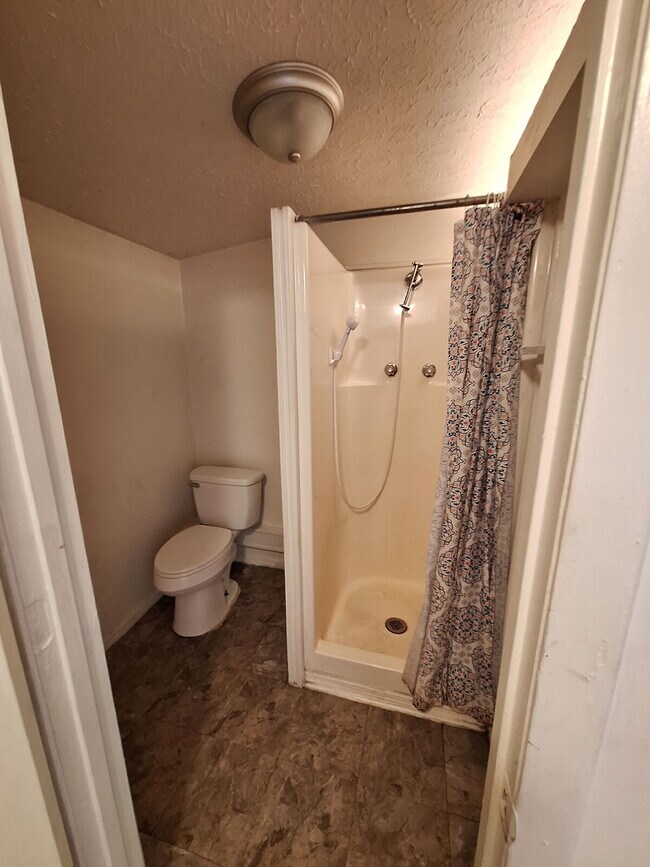 Building Photo - 3/2 Single Family Home available in Pt Charlotte