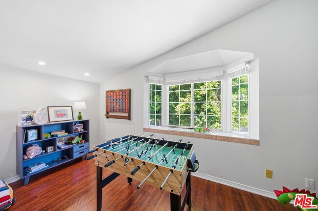 Building Photo - 4115 Laurelgrove Ave