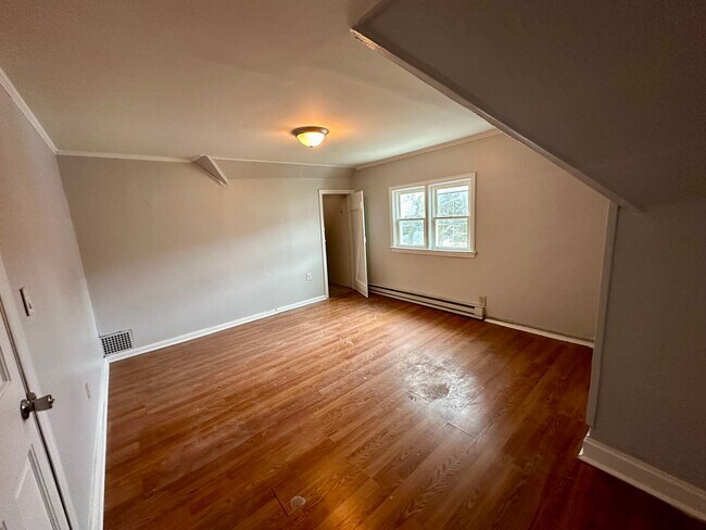 Building Photo - 25A Fairfield Ave