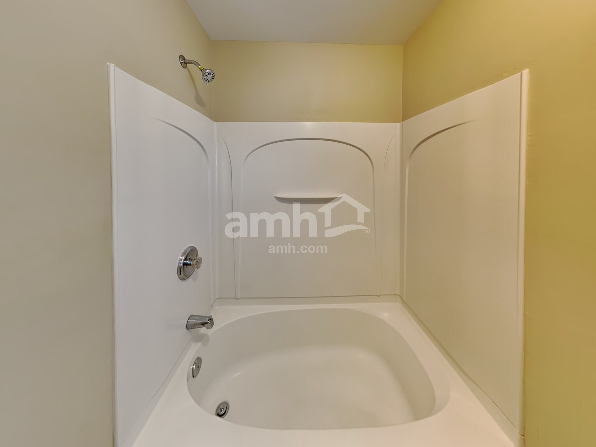 Building Photo - 2341 Suwanee Pointe Dr