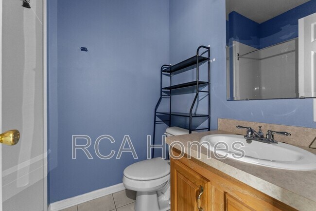 Building Photo - 246 N Belleview Pl