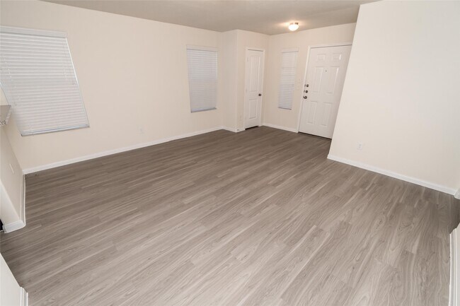Building Photo - 5535 Plantation Forest Dr