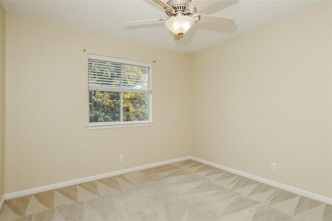 Building Photo - 1561 Kenneys Way