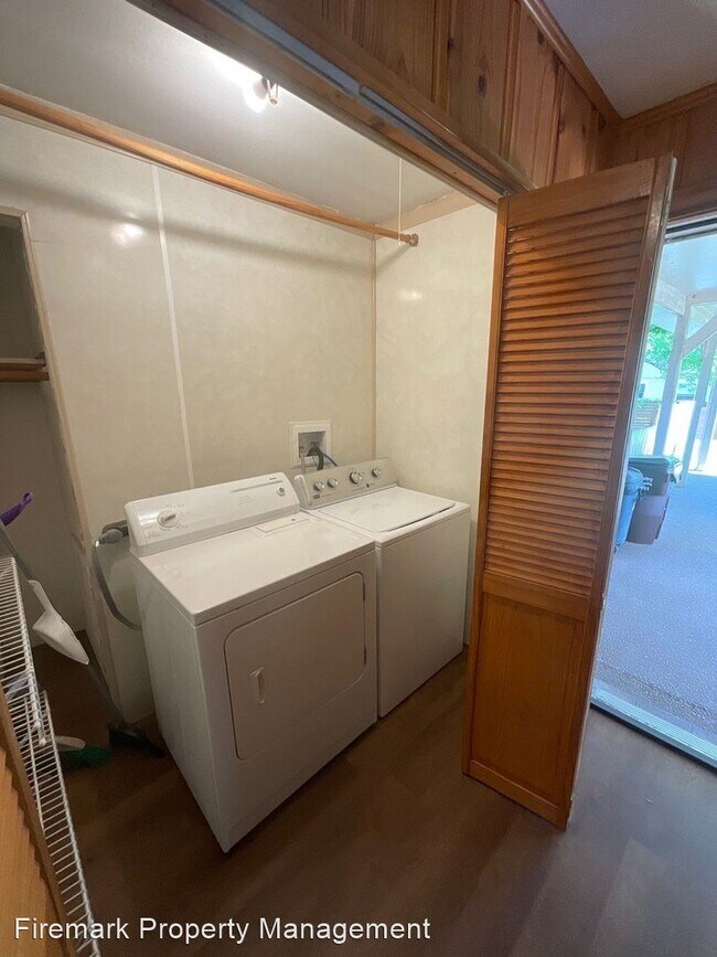 Building Photo - 3 br, 2 bath House - 1117 Berwick Trail