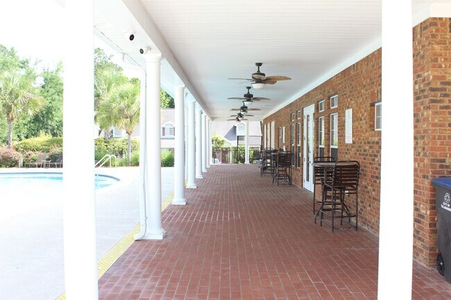 Building Photo - 4434 Gearhart Rd