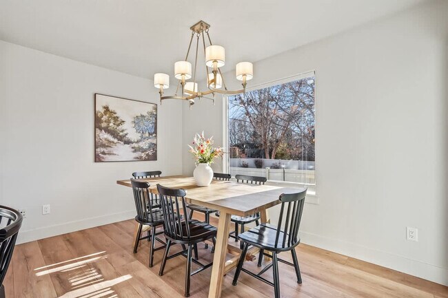 Building Photo - 2673 W Tango Creek Dr
