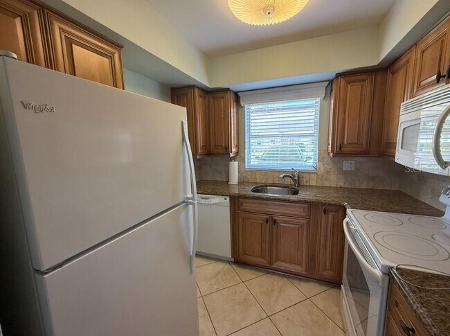 Building Photo - 2821 Swifton Dr