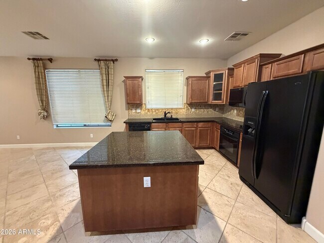 Building Photo - 421 W Wisteria Pl