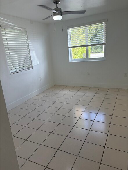 Building Photo - 10310 SW 34th St