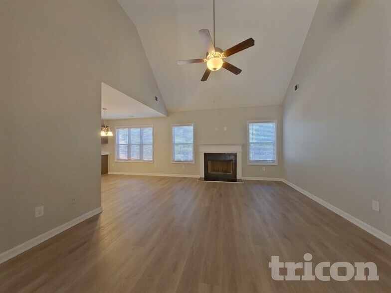 Building Photo - 110 Andrews Ct