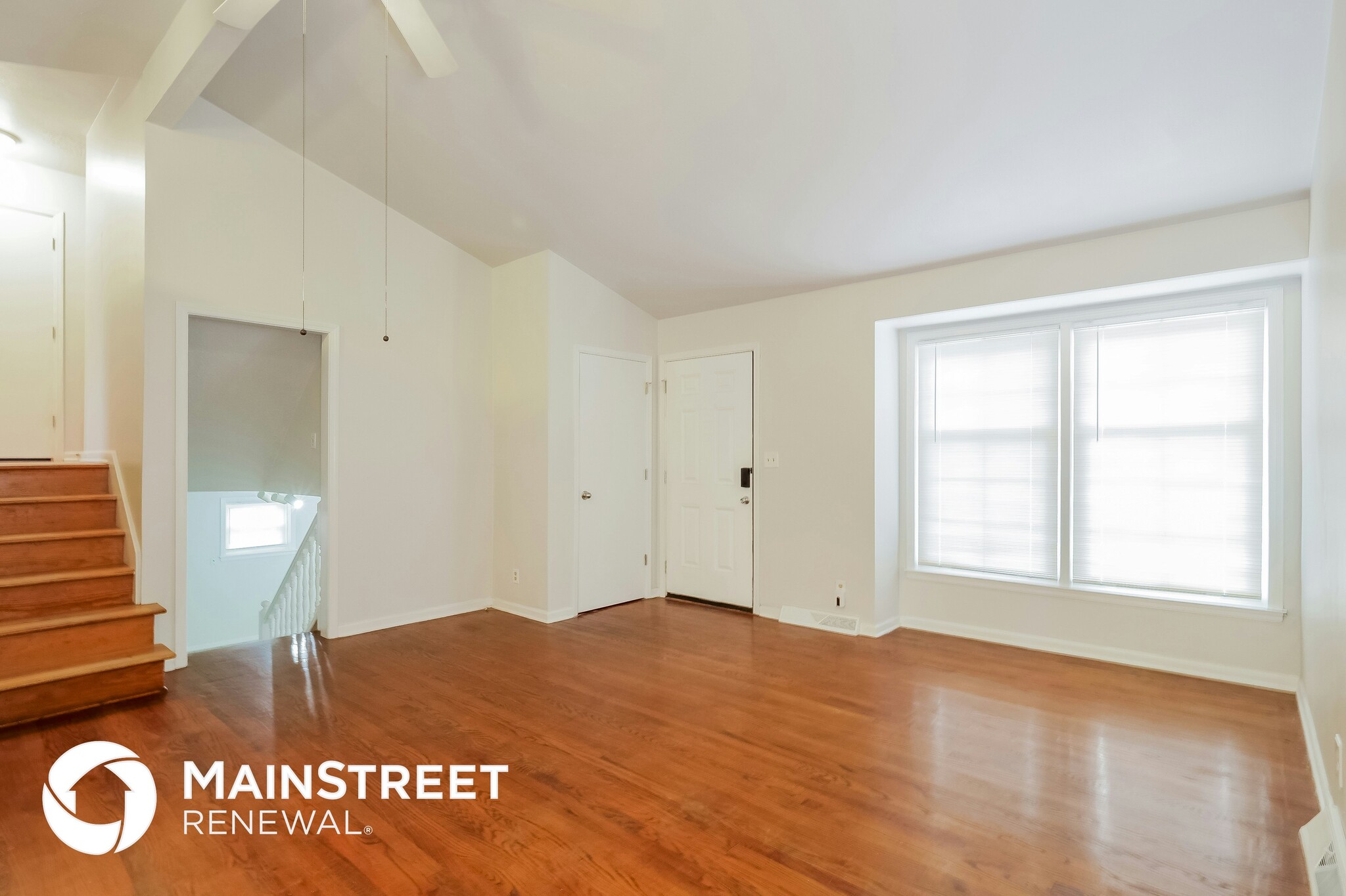 Building Photo - 513 Melrose St