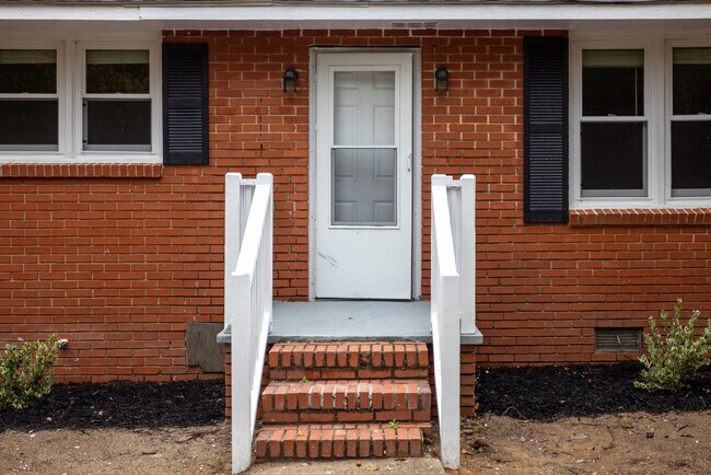 Building Photo - Welcome to this Newly Remodeled Home in a Stellar Location