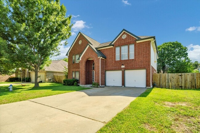 Primary Photo - 412 Steeplechase Dr