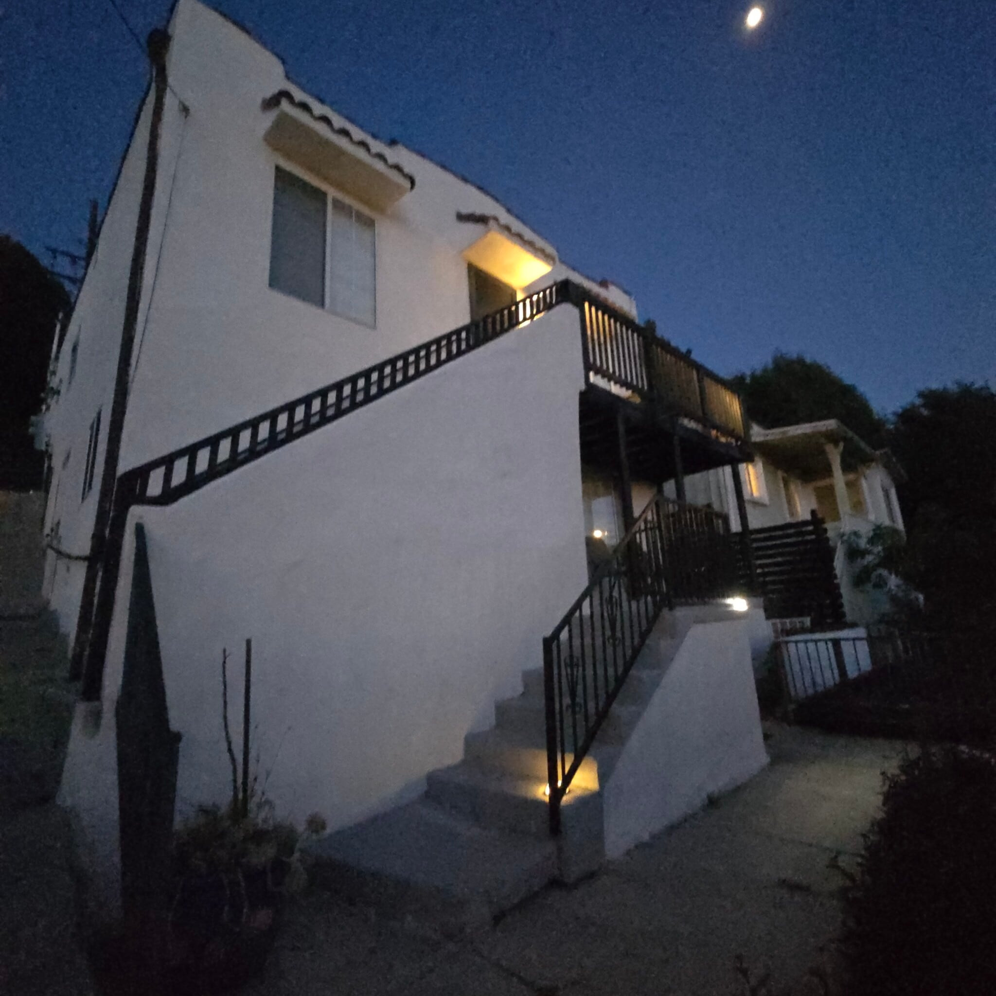 Building Photo - 1272 Van Pelt Ave