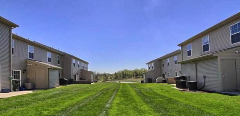 Building Photo - 2123 Quail Hollow Dr