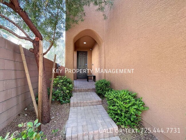 Building Photo - 2 STORY 3 BEDROOM 2.5 BATH + LOFT HOME IN ...