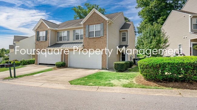 Building Photo - End Unit Townhome | Sunroom| Community Poo...
