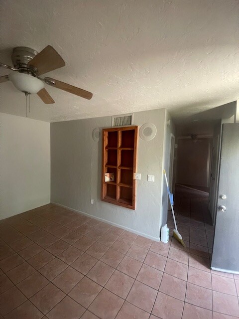 Building Photo - 9420 E Speedway Blvd