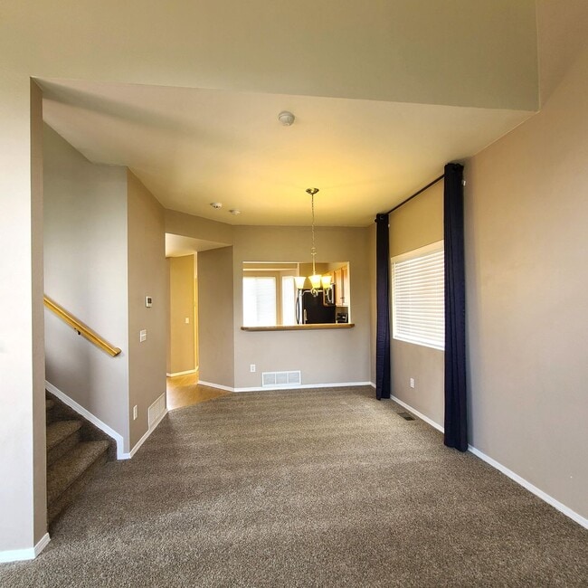 Building Photo - Beautiful home in Briargate Fairfax - D20 - ready to move in NOW!