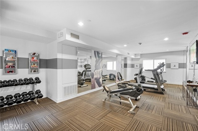 Building Photo - 11023 Fruitland Dr