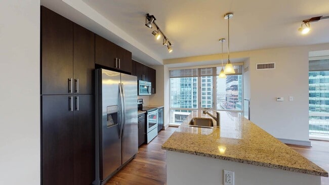 Primary Photo - 121 Seaport Blvd