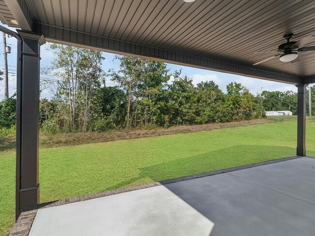 Building Photo - 303 Lee Ln