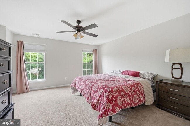 Building Photo - 6355 Willowfield Way