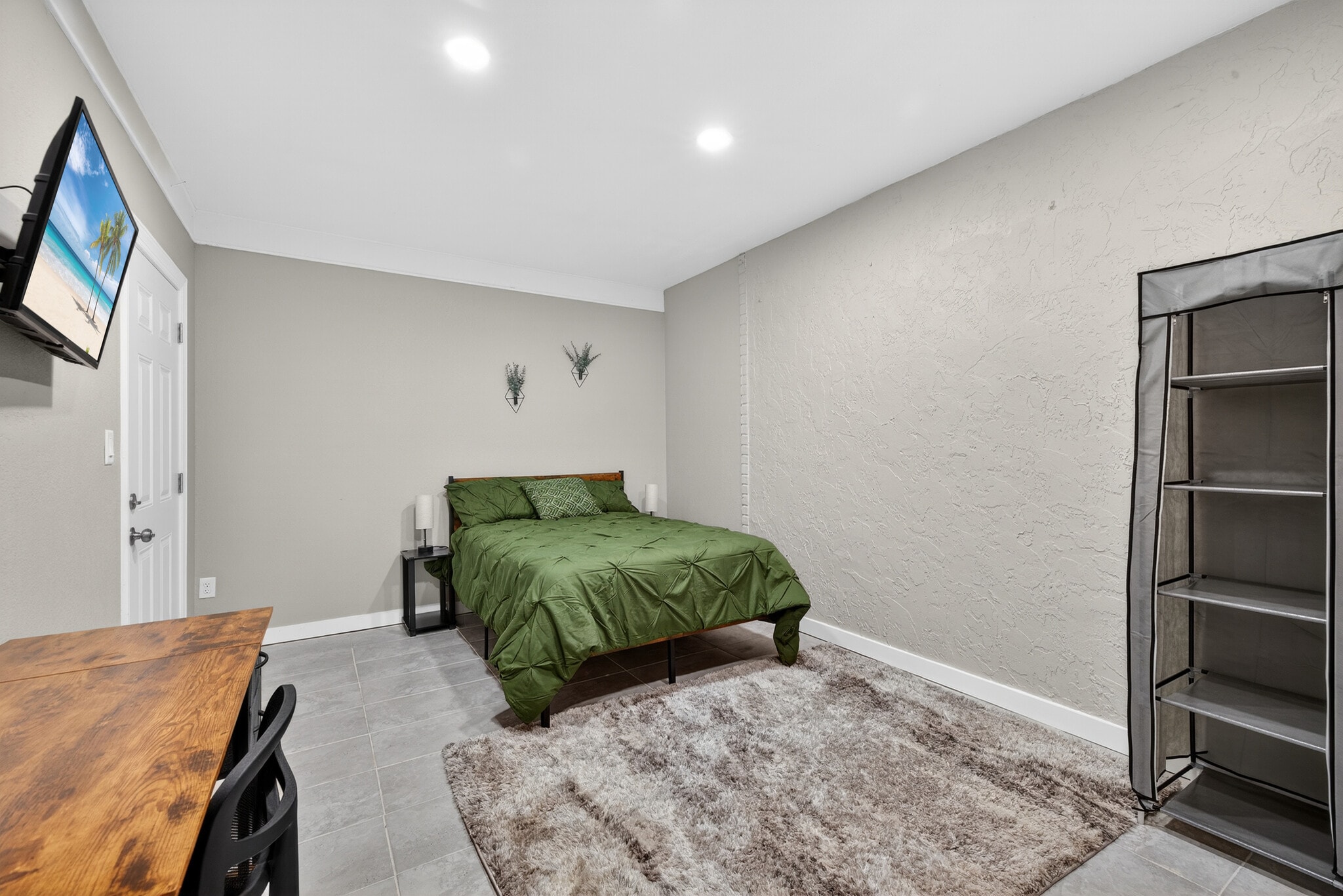 Building Photo - 1941 Brown Rd