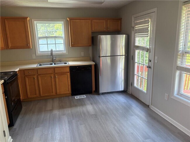 Building Photo - 122 Remington Pl Dr